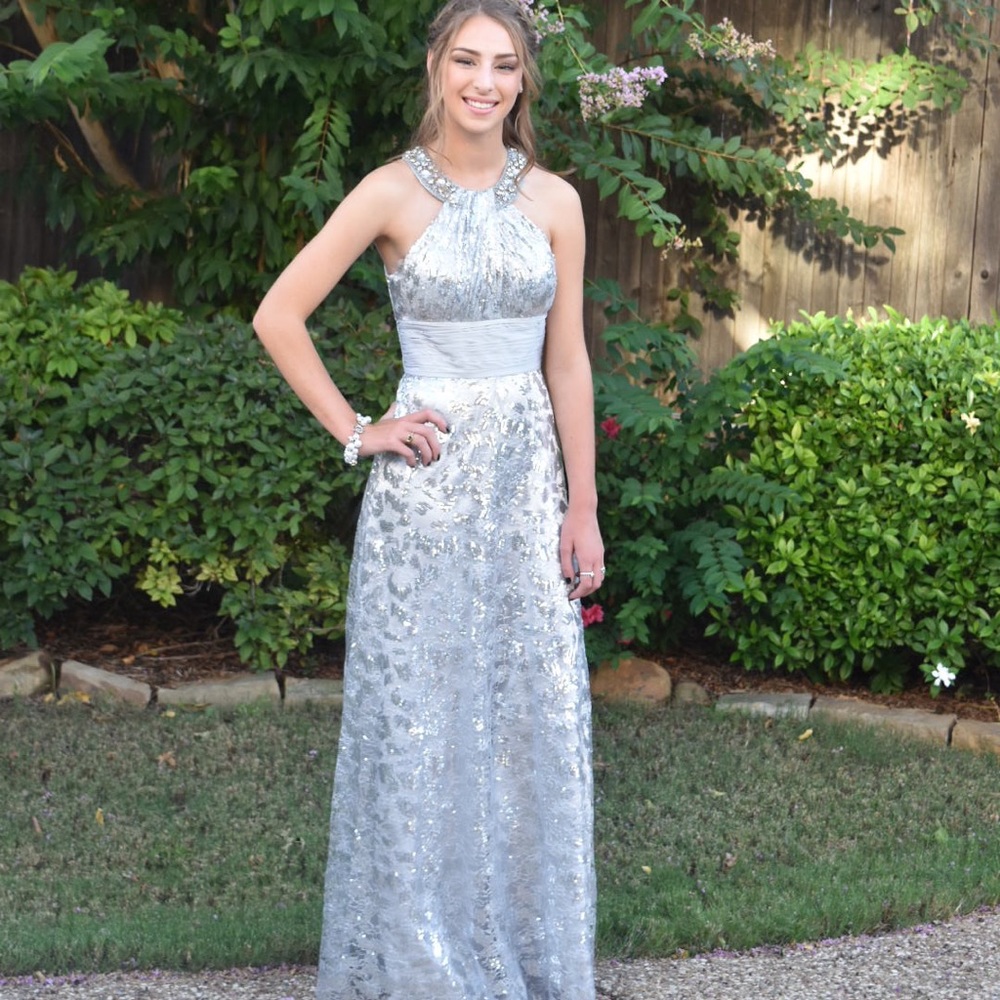 prom/ homecoming dress